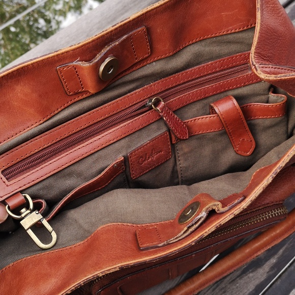 Vintage Cole Haan leather shoulder bag - Picture 10 of 16